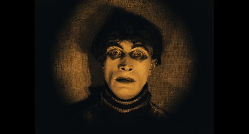 Filmstill aus: Das Cabinet des Dr. Caligari (Regie: Robert Wiene,Drehbuch: Carl Mayer und Hans Janowitz, 1920). Freundlicherweise zur Verfügung gestellt von der Friedrich-Wilhelm-Murnau-Stiftung, Wiesbaden