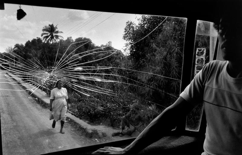 Straße nach Aguilares, El Sal-vador, 1983  © Susan Meiselas . Magnum Photos