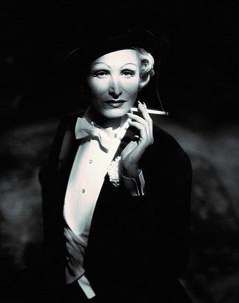 Irene Andessner „I.M.Dietrich“, 2001 Leuchtkasten, 160 x 124 cm © Irene Andessner, Courtesy: Galerie Ruberl, Wien