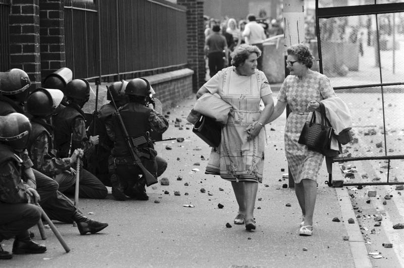 MICHAEL WARD Belfast 1970 1970 20 x 24 in Silver Gelatin Michael Ward/Iconic Images