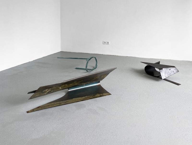 Thea Moeller, Ginster, 2021, Installationsansicht, Stiege 13 Wien/AT, 2021, Foto: Stiege 13, Wien, Courtesy Galerie Wonnerth Dejao, Wien & the artist, © Bildrecht, Wien