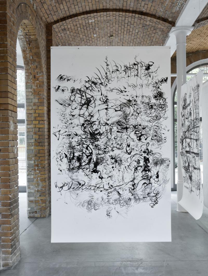 Katja Pudor I feel like Video Still Graphit auf Papier 80 x 150 cm_by_KatjaPudor