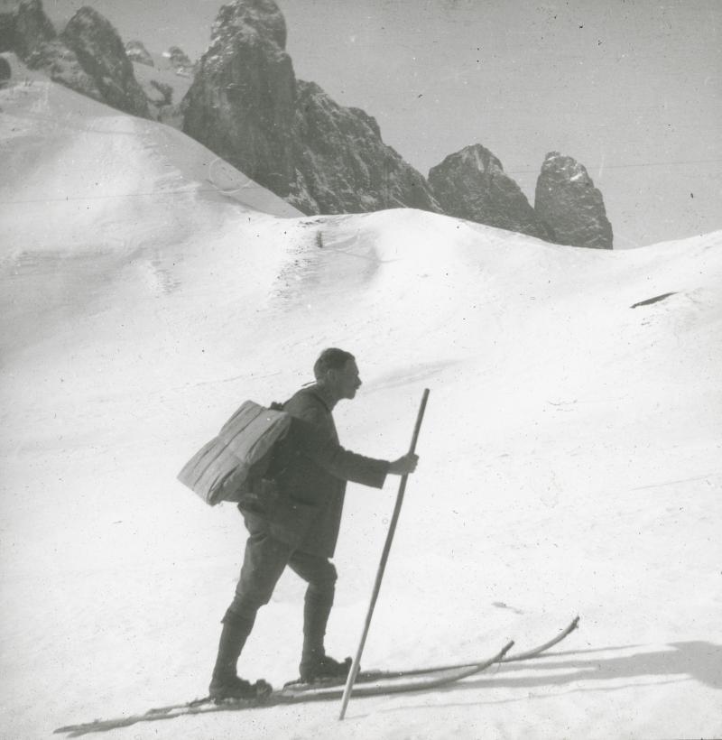 Otto Barth, Skitour, undatiert, Glas-Diapositiv, 8,5 x 8,5 cm (c) ALBERTINA, Wien, Höhere Graphische Bundes-Lehr- und Versuchsanstalt