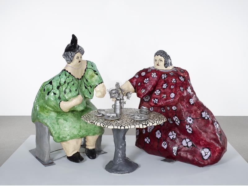 Niki de Saint Phalle, Tea Party, ou Le Thé chez Angelina, 1971 Polyester, bemalt, 190 x 120 x 100 cm mumok - Museum moderner Kunst Stiftung Ludwig Wien, Leihgabe der Österreichischen Ludwig-Stiftung, seit 1981 Foto: mumok - Museum moderner Kunst Stiftung Ludwig Wien, © 2022 Niki Charitable Art Foundation, All rights reserved / ProLitteris, Zurich