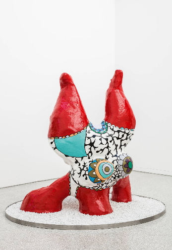 Niki de Saint Phalle, Nana rouge jambes en l'air, um 1968, Polyester, bemalt, auf Eisendraht, 220 x 185 x 120 cm, Leopold-Hoesch Museum, Düren / Peter Hirnschläger, Aachen, © 2022 Niki Charitable Art Foundation, All rights reserved / ADAGP, Paris