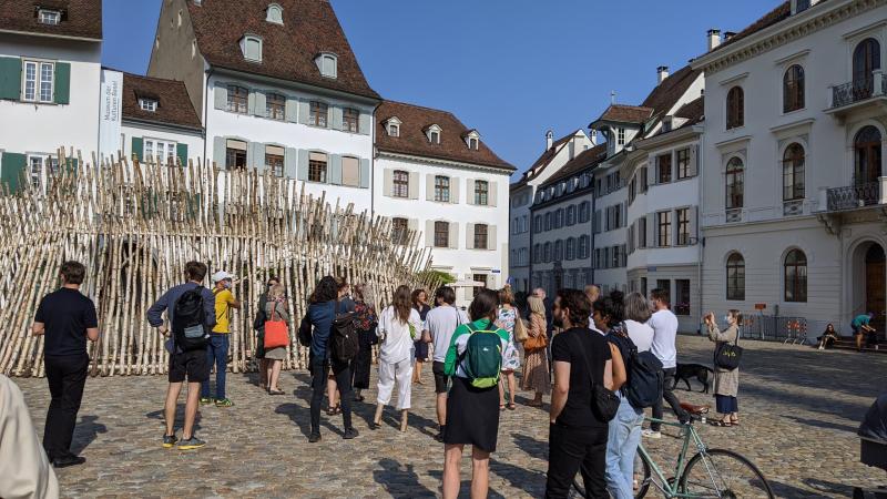 Augustas Serapinas, Standtune for the square - Kunsttage Basel 2020, Courtesy Augustas Serapinas und Emalin, London