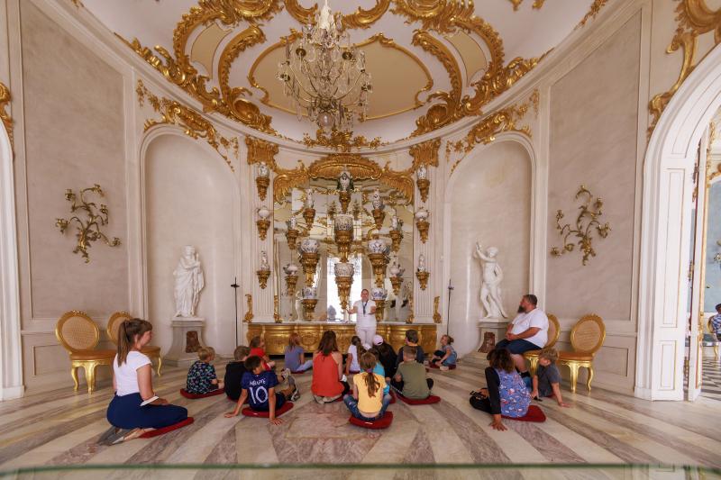 Führung in den Neuen KammernKönig, Schloss und Gästezimmer © PMSG, SPSG / André Stiebitz