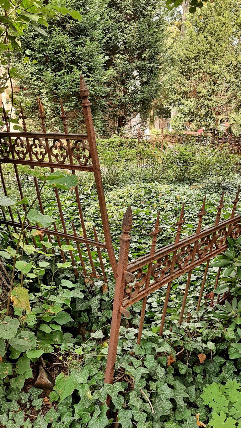 Grabstätte Dubois de Luchet auf dem Bornstedter Friedhof in Potsdam * Foto: Ulrike Maria Bens