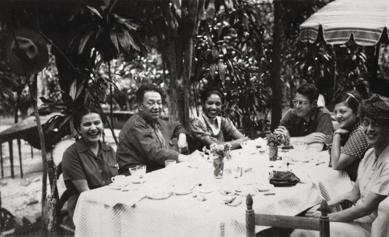 Freunde von Frida Kahlo und Diego Rivera, anonym, ca. 1945. © Diego Rivera & Frida Kahlo Archives, Bank of