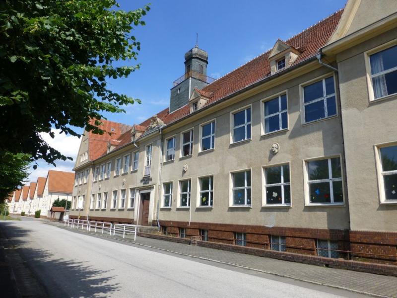 Ehemalige Schule in Lauta* Foto: Deutsche Stiftung Denkmalschutz/Schalinksi