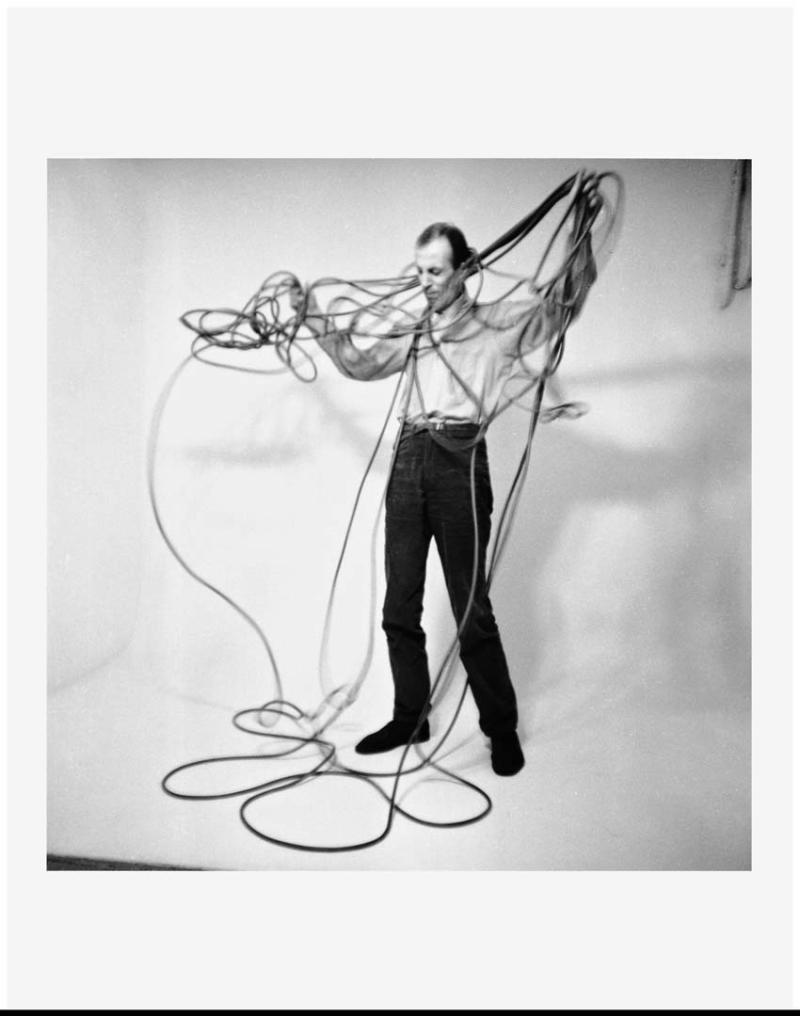 Edward Krasiński, J’AI PERDU LA FIN!!!, 1969, 12 gelatin silver prints on baryta paper (prints from 2006 by Jerzy Lapinski), performer: Edward Krasiński, Generali Foundation Collection—Permanent Loan to the Museum der Moderne Salzburg, photo: Eustachy Kossakowski/EKO