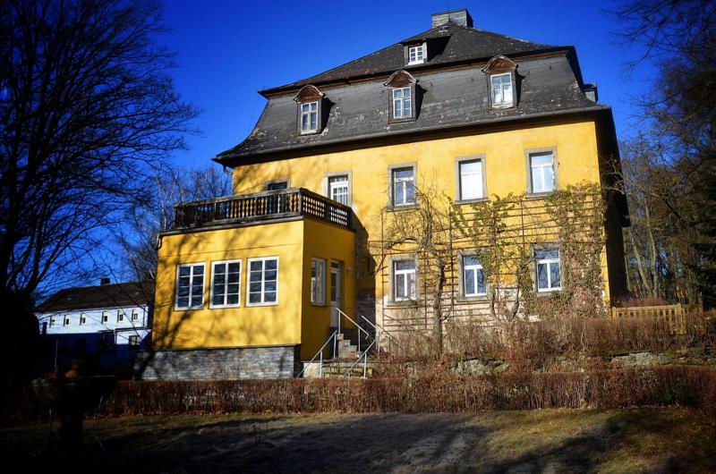 800 Jahre alten Ritterguts, Schloss Feilitzsch