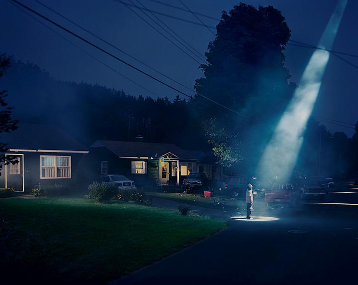 Gregory Crewdson | Untitled, From the series: Twilight, 1998-2002 | The ALBERTINA Museum, Vienna – Permanent loan, Private Collection © Gregory Crewdson