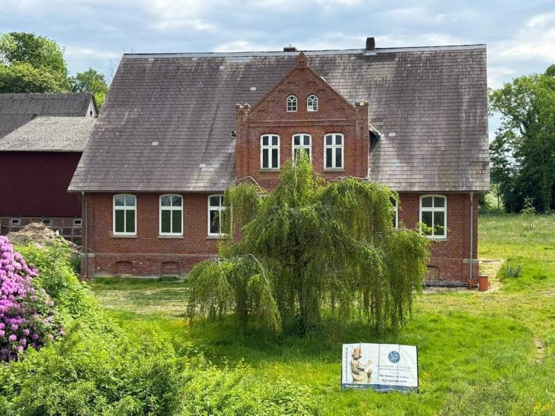 Gutshaus in Krummendeich * Foto: Petra Schlecht