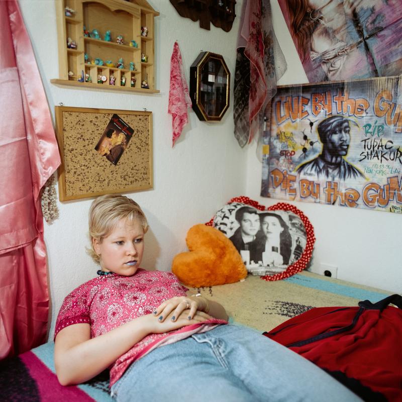 Anne Schönharting, aus der Serie „Berliner Jugend“, Prenzlauer Berg, Berlin, 1999 © Anne Schönharting/OSTKREUZ