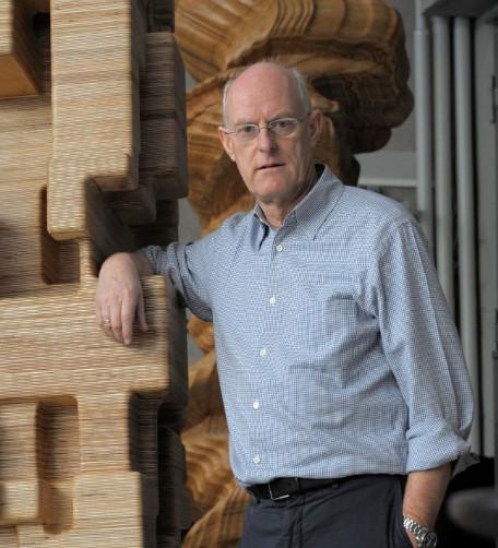 Portrait of Tony Cragg. Photo: Charles Duprat